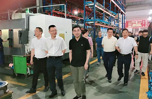 瑞安市秦肖市長一行蒞臨貝爾控制閥門考察指導 瑞安市秦肖市長一行蒞臨貝爾控制閥門考察指導