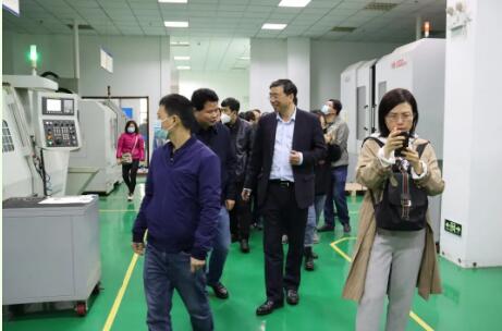 考察團參觀機加中心 考察團參觀機加中心