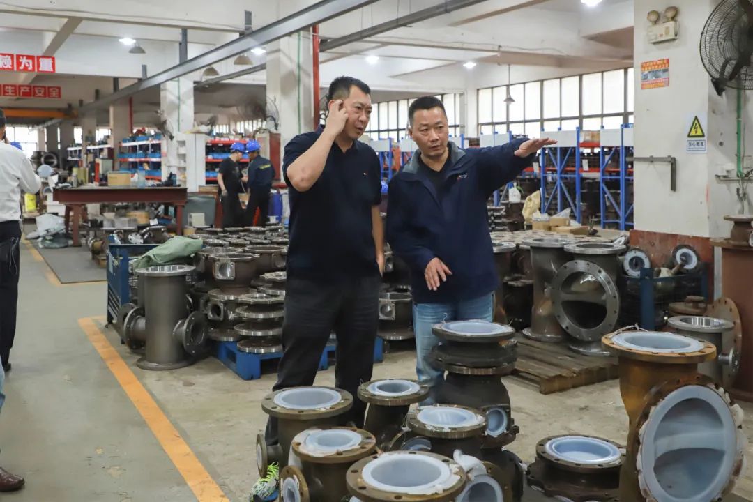 中船重工代表團赴聯科閥門參觀考察 中船重工代表團赴聯科閥門參觀考察