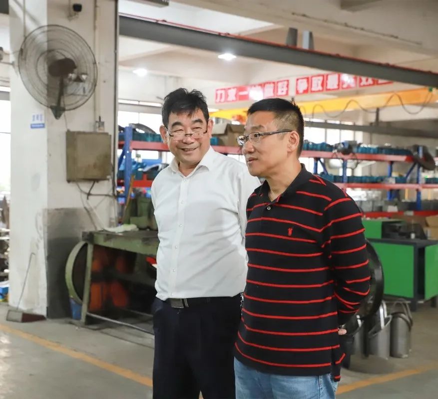 中船重工代表團赴聯科閥門參觀考察 中船重工代表團赴聯科閥門參觀考察