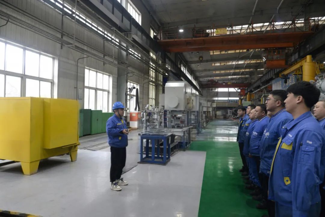 沈鼓集團齒輪公司開展吊裝掛鉤作業培訓 沈鼓集團齒輪公司開展吊裝掛鉤作業培訓