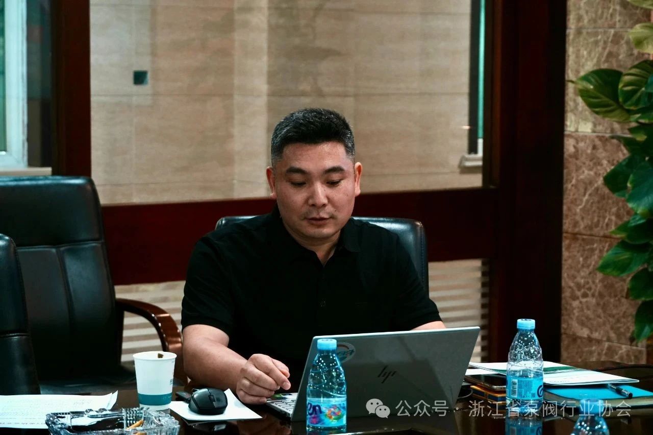 浙江省泵閥行業協會第二期期青年企業家“青藍傳承2025π桌會”活動走進超達閥門 浙江省泵閥行業協會第二期期青年企業家“青藍傳承2025π桌會”活動走進超達閥門